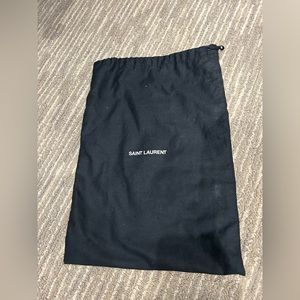 Saint Laurent Paris medium Dustbag Black